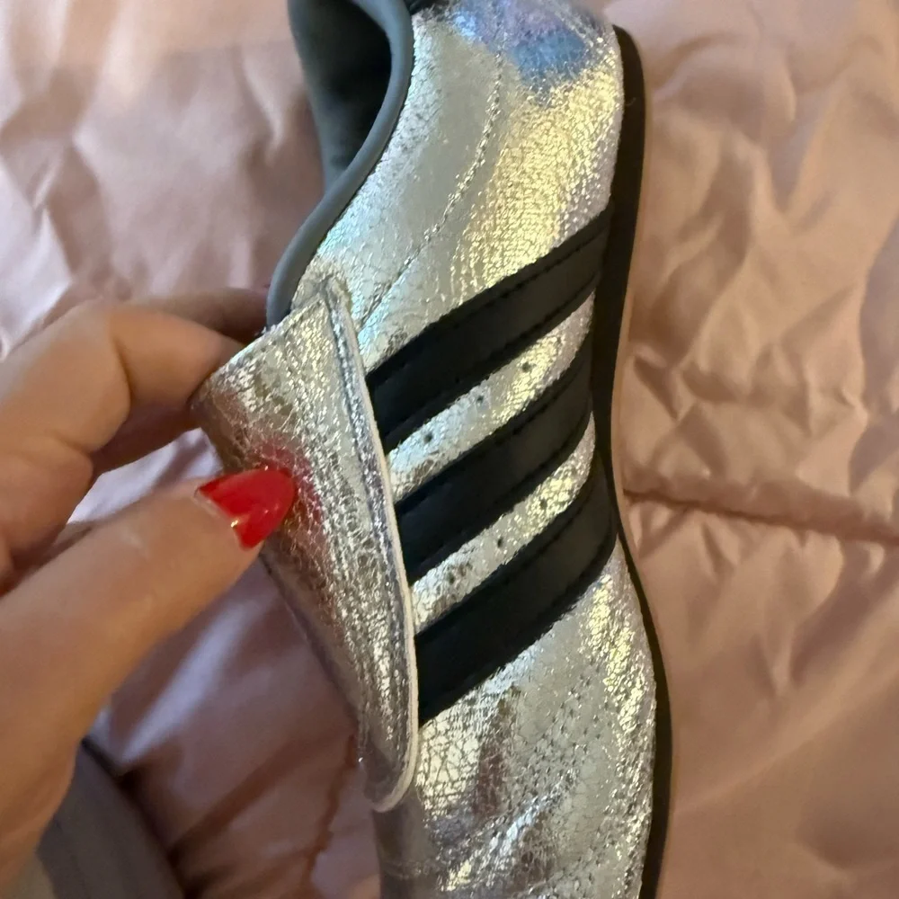 adidas sleek metallic